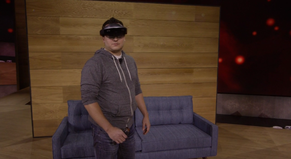 microsoft-transforms-sci-fi-into-real-life-with-wearable-hololens-kit-2