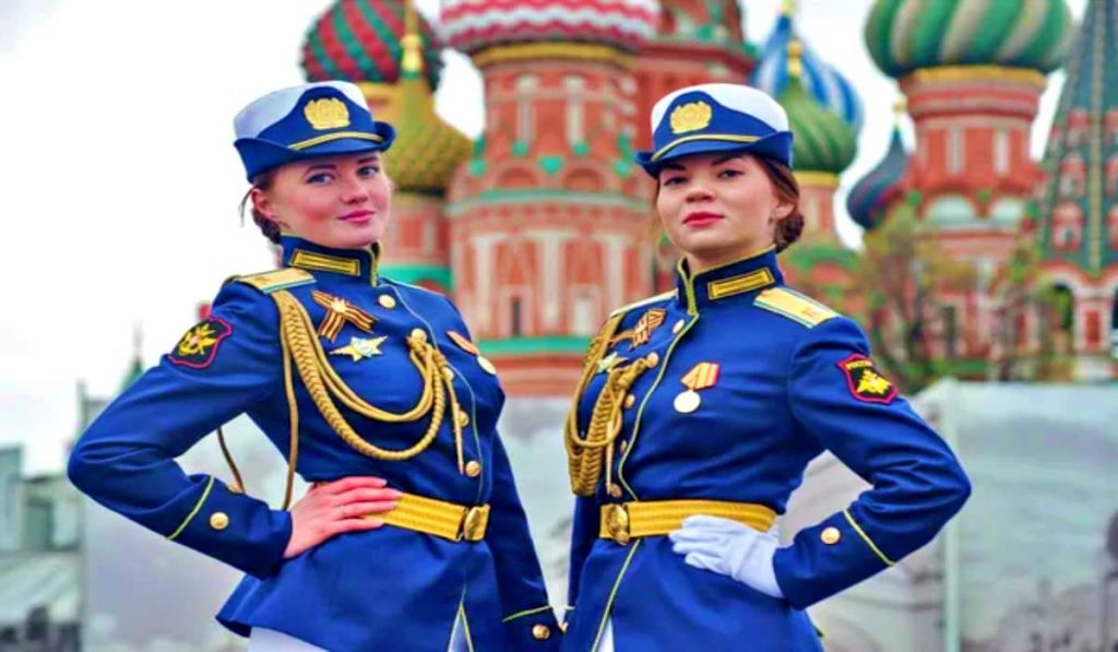 Ukrainian Hacktivists Trick Russian Military Wives for Personal Info