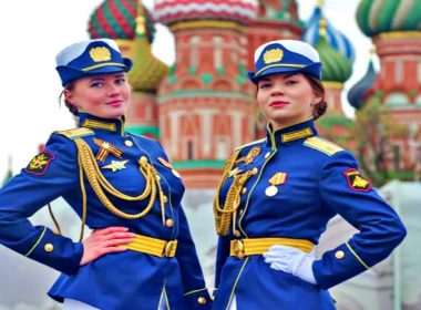 Ukrainian Hacktivists Trick Russian Military Wives for Personal Info